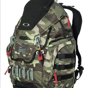 Oakley Kitchen Sink Backpack